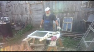 Как отрезать и вставить стекло в оконную раму