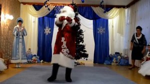 Современный Дед Мороз..))) Gangnam style! Опа!!