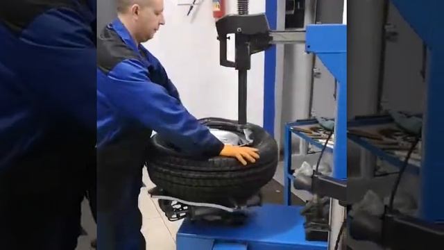 Шиномонтаж коммерческого транспорта. смотреть онлайн
