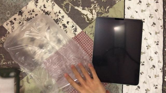 unboxing iPad air 4 and mirror to TV