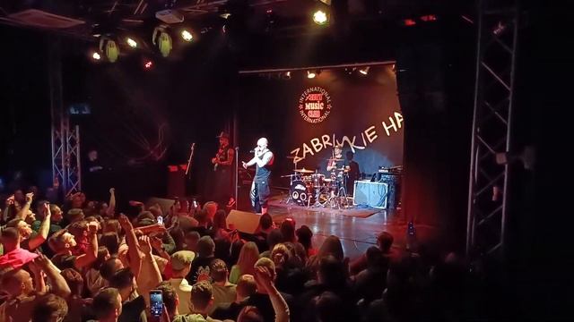 Заточка- Я люблю кантри (Live in Vladivostok, 18.11.2023) смотреть онлайн