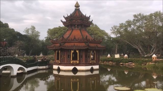 Life in Bangkok - Muang Boran смотреть онлайн