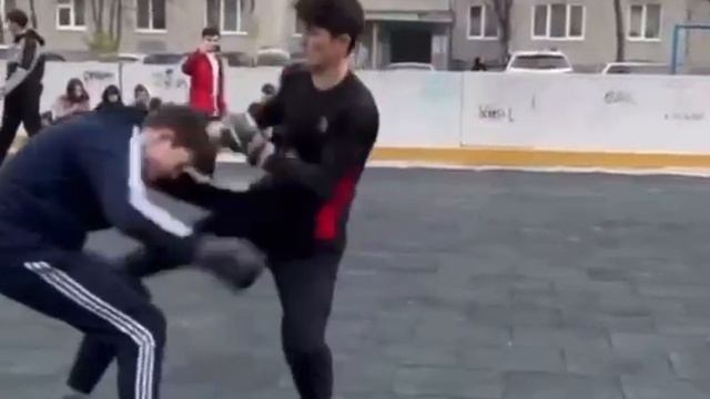 Удар