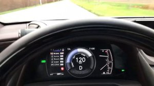 Lexus ES 300h doing 0-100 km/h flatout