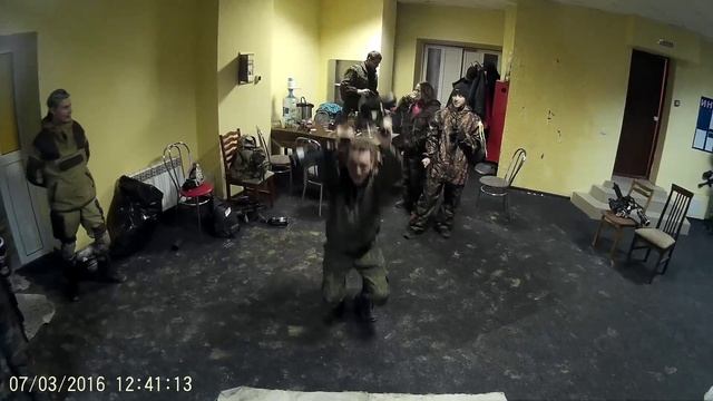 выстрел в клубе 50 приседаний смотреть онлайн