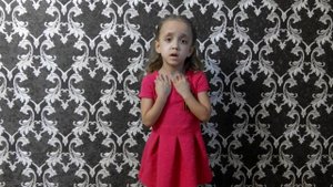 Стихотворение Марии Борисовой "Собак не поминают поимённо" читает Иванова Оля