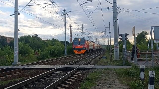 Электропоезд ЭД4М-0326/0037 с сообщением Москва(Курский Вокзал)-Электрогорск. смотреть онлайн