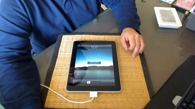 Boydo's Tech Talk - Apple iPad Wi-Fi + 3G Preview (Australian Launch Day)