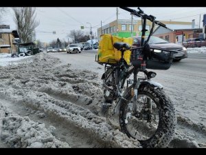 Курьером Яндекс Еды Снег на Электровелосипеде