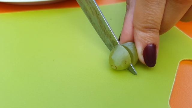 Кишмиши трёх сортов: Велес, Столетие, Юпитер - какой виноград вкуснее? Дегустация. смотреть онлайн