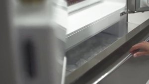 Холодильник Haier HB25FSNAAARU, HB25FSSAAARU