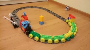 LEGO Duplo Мой первый поезд 10507 + паровозик Полесье - ребенок 3 года в восторге!