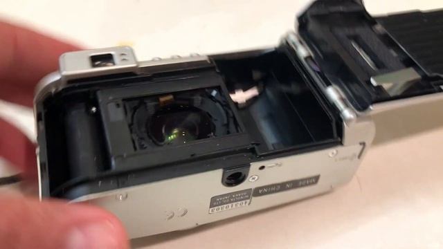 Konica Minolta Zoom 160c Date 35mm Point and Shoot Film Camera смотреть онлайн