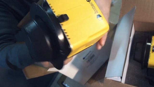 HONEY BADGER 320-Британские студийные вспышки смотреть онлайн