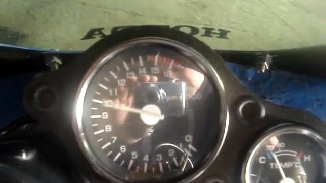 Honda VFR 400R NC30 Iván Potts смотреть онлайн