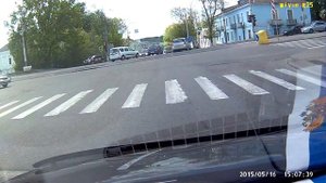 Езда без правил. Проезд перекрестка на мигающий сигнал светофора.