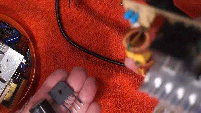 Разборка компьютерного блока питания на детали 2 серия. Сюрприз №2 смотреть онлайн