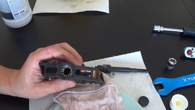 Как смазать педали? Разбираем и смазываем старые "топталки" на насыпи