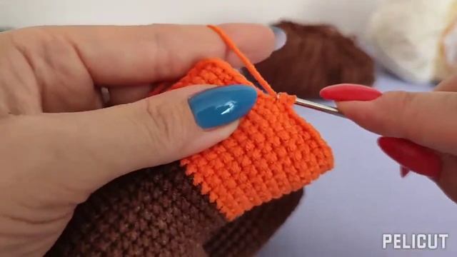 Процесс вязания Красной Панды Мэй Ли #вязанаяигрушка #пандакрючком #игрушкакрючком #амигуруми