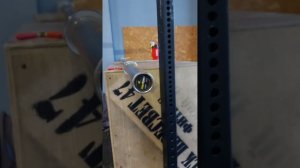 Разборка и смазка тяжелоатлетического грифа.