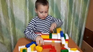 Самолет из конструктора