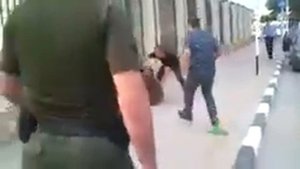 Ужас . медведь в городе нападает на людей