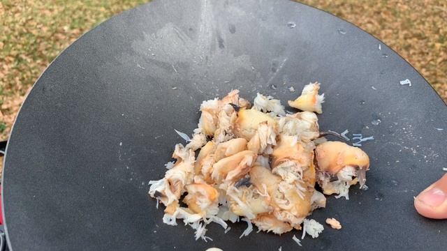 Уха с крабовым мясом в казане Как приготовить уху