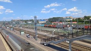 ЭП2К-141 прибывает на станцию Омск-Пассажирский с поездом №96 Москва-Барнаул.