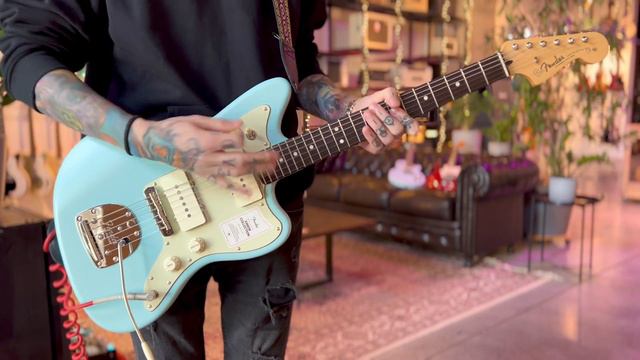 Fender Junior Collection Jazzmaster Satin Daphne Blue 2022 Japan смотреть онлайн
