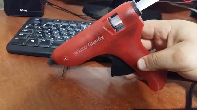 Клеевой пистолет Steinel GlueFix смотреть онлайн
