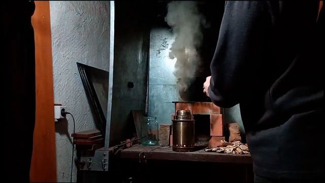 Что горит НАД печкой? Какой процесс происходит? смотреть онлайн