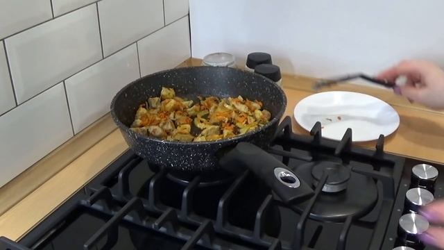 ПРЕОБРАЖЕНИЕ НА КУХНЕ\УСТАНОВИЛИ ПОДСВЕТКУ\НАВОЖУ ПОРЯДОК В КВАРТИРЕ\ЗАКАЗАЛА ПОДУШКИ\ДОЛГО СПИМ