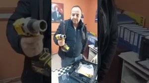 DEWALT DCF922NT Ağır sanayi testi