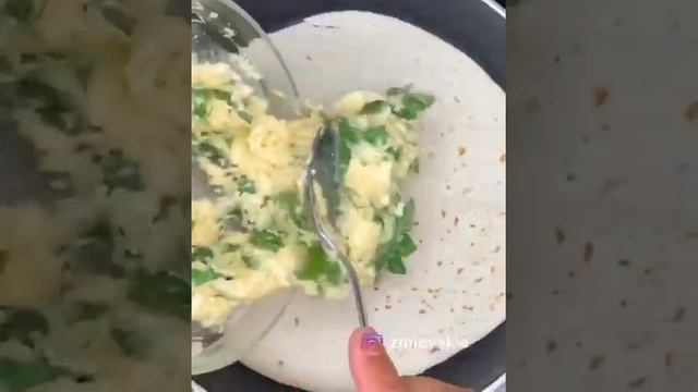 Быстрый пирог на сковороде смотреть онлайн