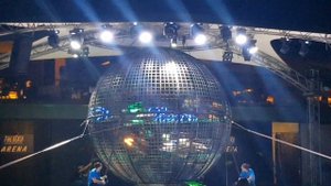 4 мотоцикла в шаре, смертельный номер