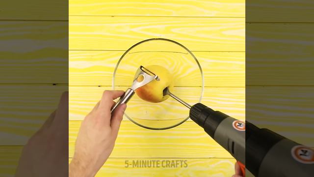 22 CRAZY USEFUL KITCHEN HACKS смотреть онлайн