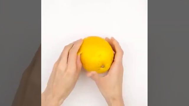 Как правильно чистить фрукты/ЛАФХАКИ ДЛЯ КУХНИ. смотреть онлайн