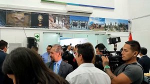 Отрывки церемонии получения перуанского гражданства