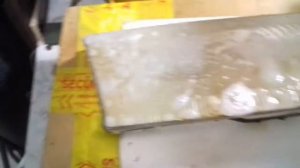 Удаляем желтый налет с автомобильных фар (часть 1)