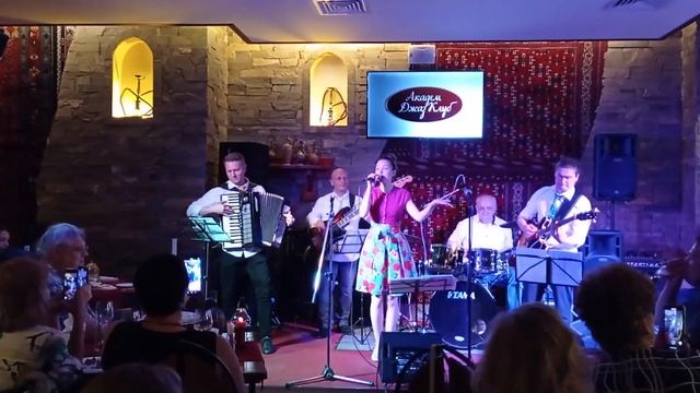 Чёрный кот (муз. Ю. Саульский ст. М. Танич 1963 год) из репертуара Тамары Миансаровой смотреть онлайн