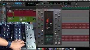 Обзор Solid State Logic UC1 : Контроллер для плагинов SSL Native Channel Strip 2 и Bus Compressor 2