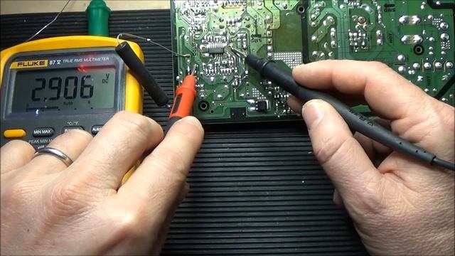 0454: Riparazione scheda alimentazione BN44-0493 LED TV Samsung 32 смотреть онлайн