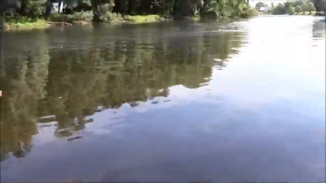 Пытаюсь рыбачить на кружки. На течении без лодки смотреть онлайн