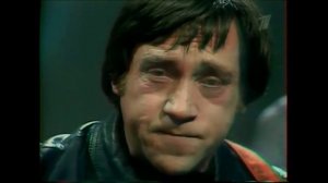 В . С . Высоцкий  -- "Охота  на  волков"