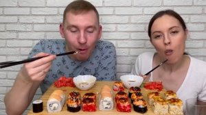 MУКБАНГ РОЛЛЫ СУШИ MUKBANG SUSHI ROLLS Распаковка Любимый Василёк ответы на вопросы