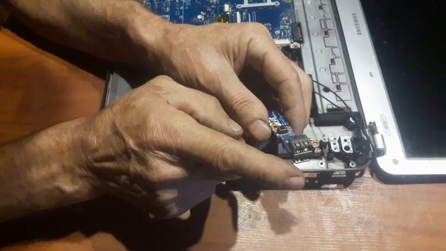 Как работать на ноутбуке без мышки. Без тачьпада... смотреть онлайн