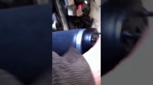 Замена пневмо подушки передней GL Ml 164 Mercedes