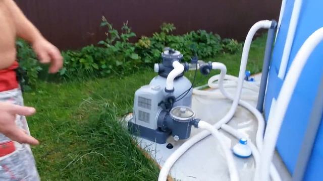 Бассейн на даче. Очистка бассейна 1 смотреть онлайн