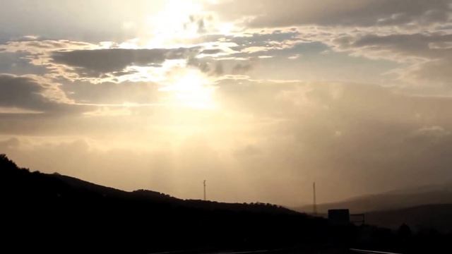 Jaen. Даже плохие дороги не могут испортить красоту "лунных провинций" в Испании. смотреть онлайн