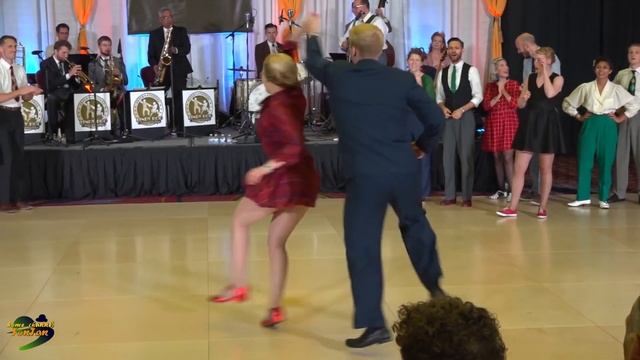 Lindy Hop Dance смотреть онлайн